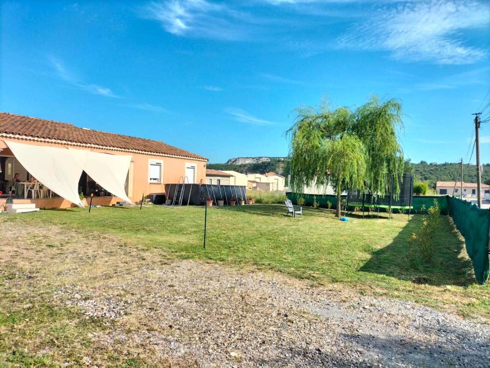 Sun Vallon Bagian luar foto